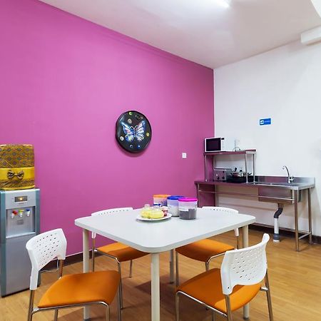 Cx Hostel Kuta Raya エクステリア 写真