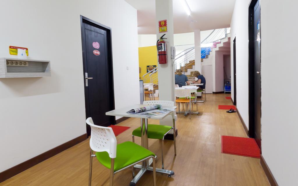 Cx Hostel Kuta Raya エクステリア 写真