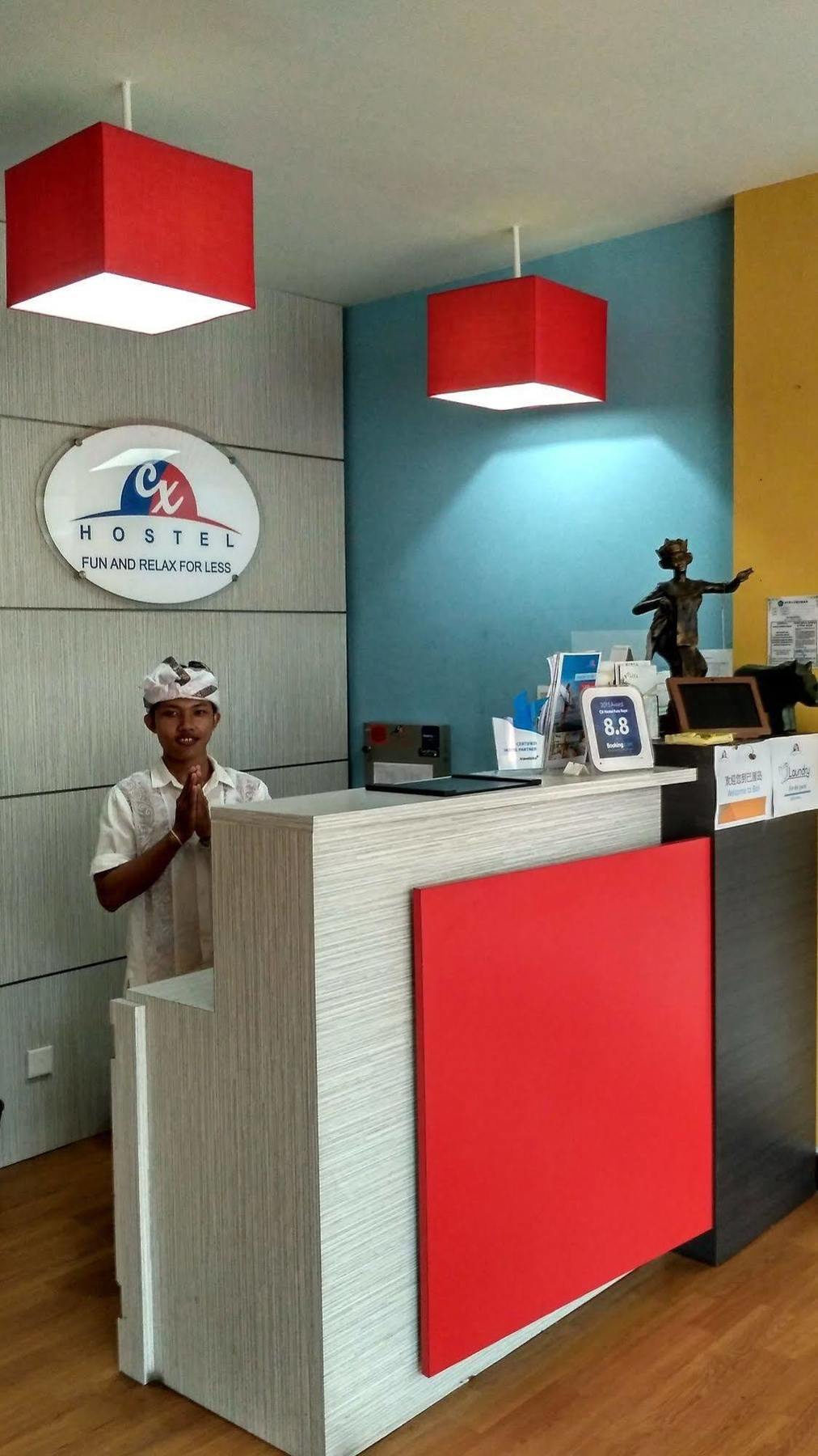 Cx Hostel Kuta Raya エクステリア 写真