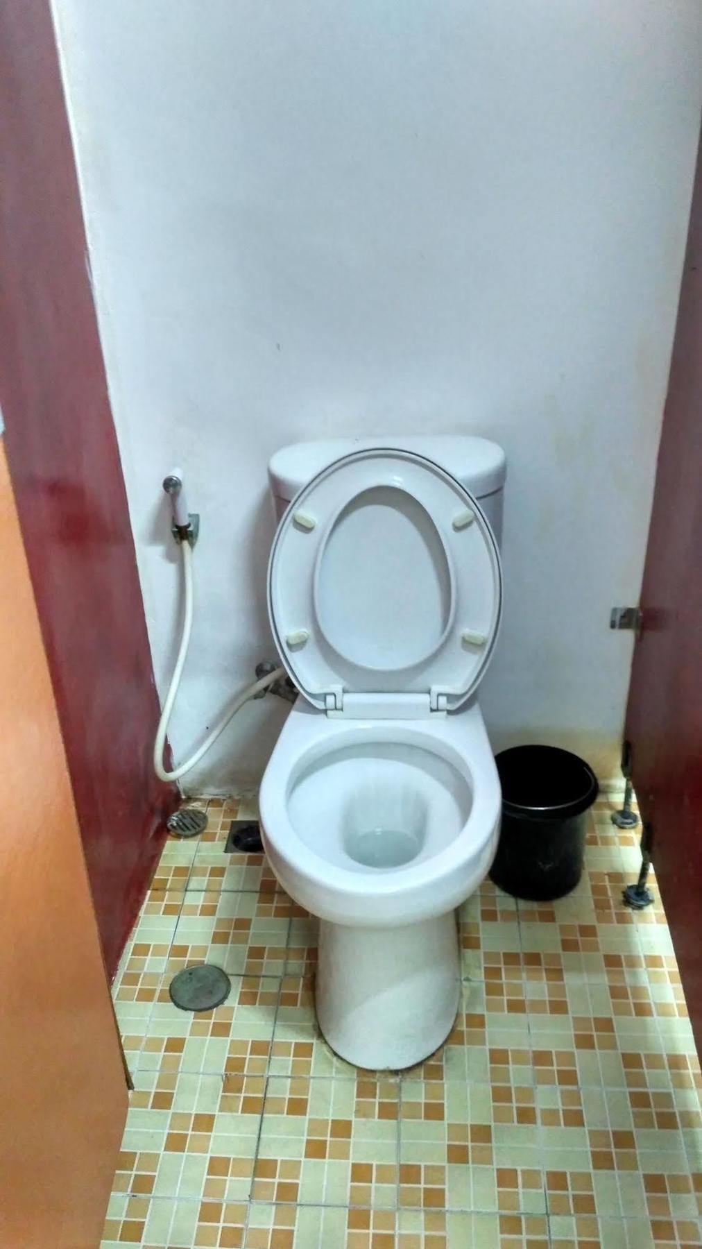 Cx Hostel Kuta Raya エクステリア 写真